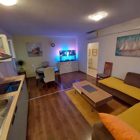 Ruzmarin Appartement Dugi Rat